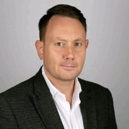 惠誉降低英特尔(INTC.US)信用评级至“BBB”,前景呈“负面”