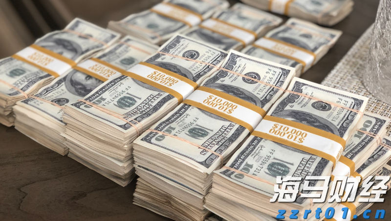 市直属机关后勤服务中心向木兰河社区捐赠办公设备